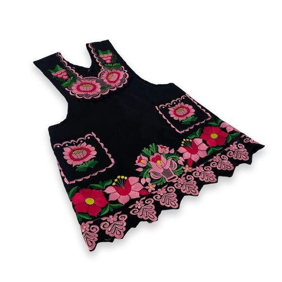 Black Mexican Embroidered Apron – Premium Cotton Blend Apron with Pink Floral - Picture 5 of 9